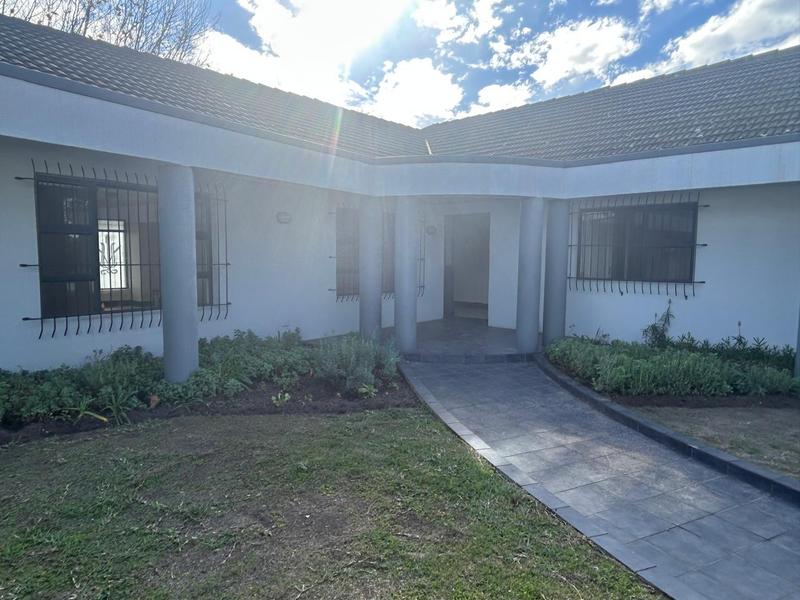4 Bedroom Property for Sale in Rondebosch Western Cape